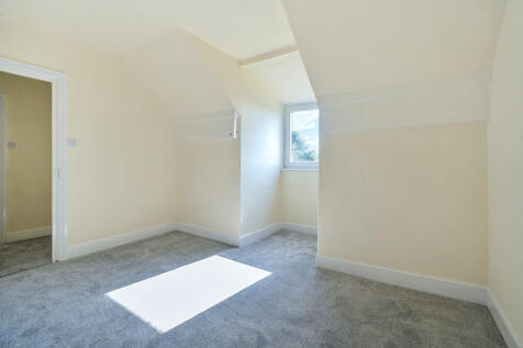 Playroom / Bedroo...