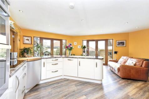 Kitchen/Diner/Family