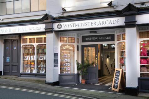 Retail Property (high street) to rent Image 7