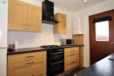 Kitchen 2.JPG