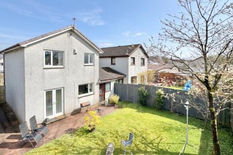 Aitken Drive, Beith rear garden