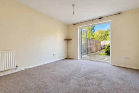 Clover Way, Hedge End, Southampton, SO30 4RP photo 3