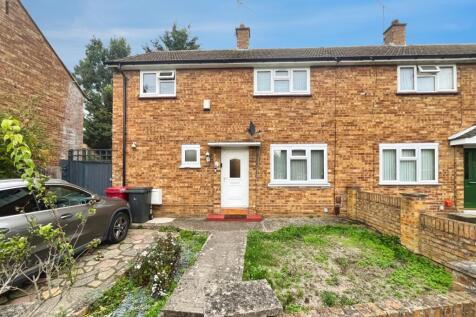 3 Bedroom Semi-Detached in SL1 2XU