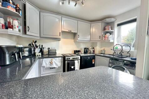 Rousbury Road, Stewartby, MK43 photo 4