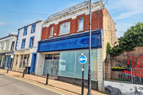 62 Senhouse Street, Maryport, Cumbria, CA15 6BS