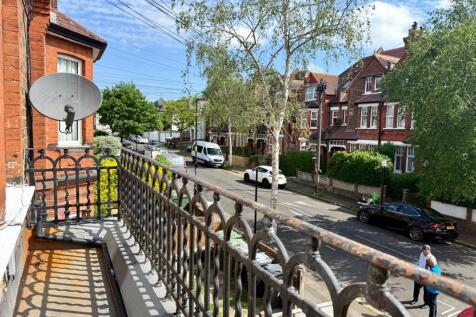 Ashlake, London, SW16 photo 3