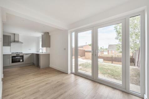 Kitchen/Living Area