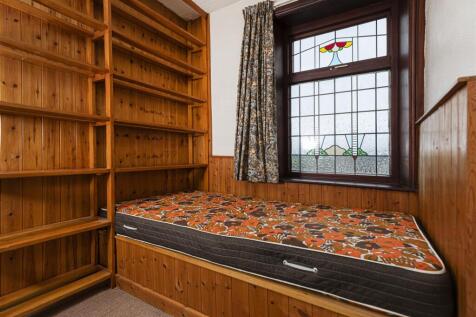 Bramleys Estate Agents - Leeds Road - Mirfield (26