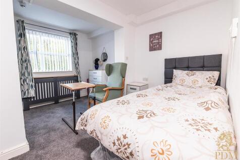 18-20 Devon Drive, Nottingham  (29 of 50).jpg