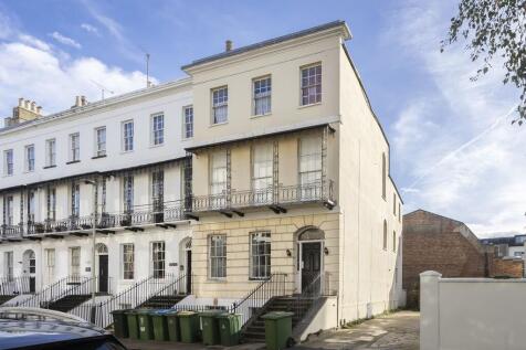 Wellington St-01