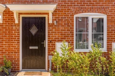 7 Reinhard Close (Weston)-6.jpg