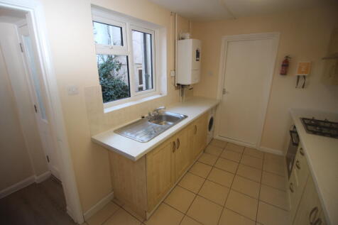 Totteridge Avenue, High Wycombe, HP13 photo 4