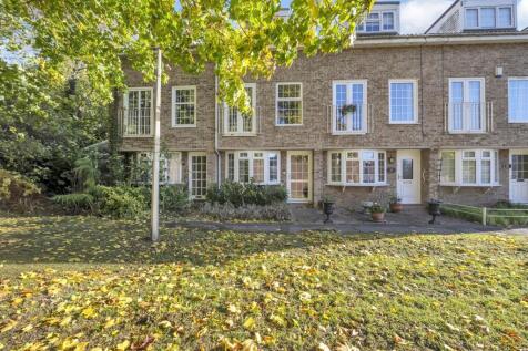 Bury St Edmunds, IP33 - property photo