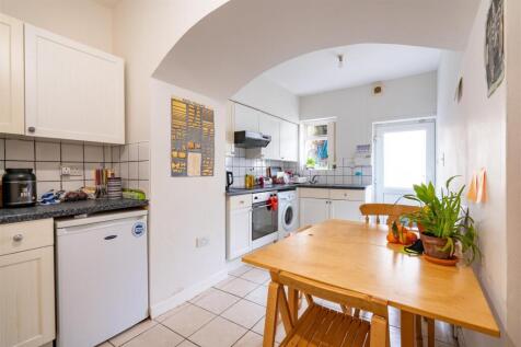 18a Lawson Road, Broomhill photo 2