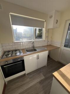 Park Drive, Market Harborough photo 4