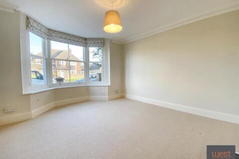 Larkhill, Wantage photo 4