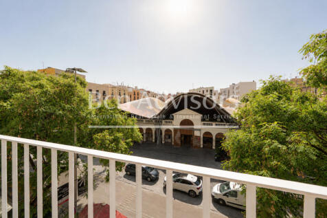 Luminoso-piso-reformado-con-vistas-al-Mercat-de...