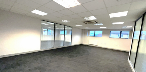 Office to rent Image 5
