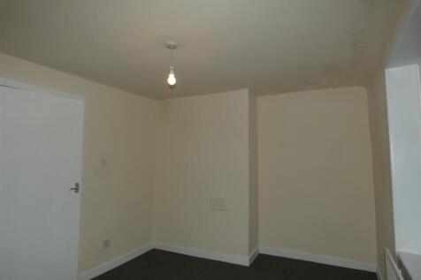 Whetstone Hill Lane, Oldham photo 5