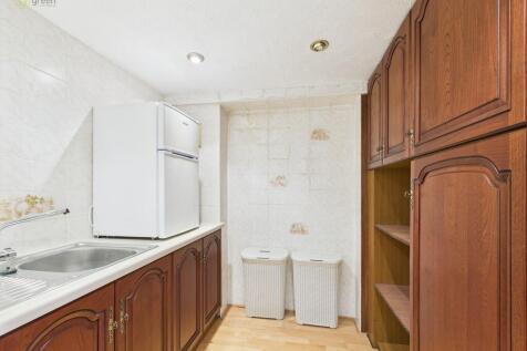 CAM03830G0-PR0184...