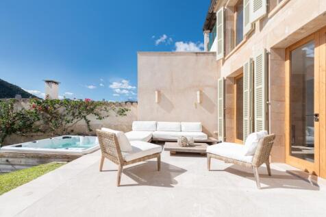 Exclusive Residence in the Heart of Pollensa