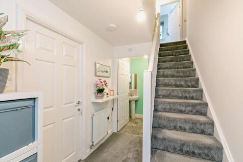 Hallway/ WC