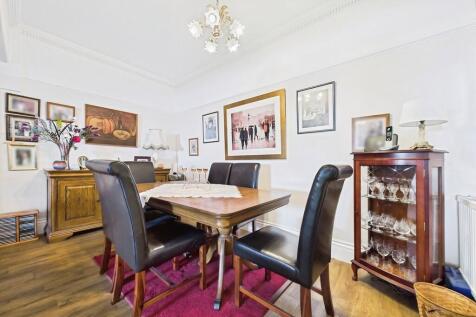 f0c09ce2-CAM01085...