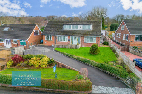 Five Bedroom Detached Home with Stunning Features