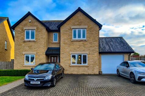 Impressive Detached