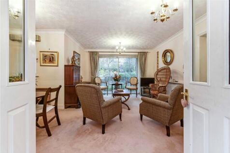 Sitting/Dining Room
