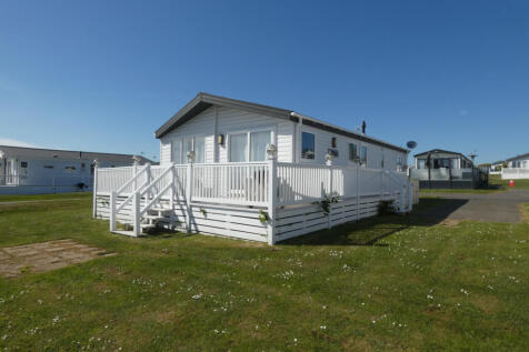 2 Bedroom Park Home for Sale