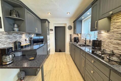 Fitted Kitchen