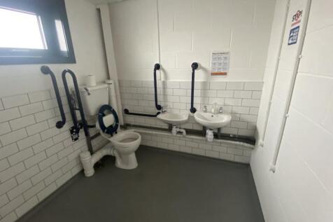 Warehouse to rent Image 5