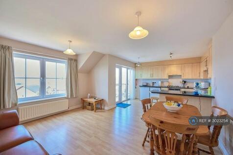 Living Area - Please Note No Furniture In Property