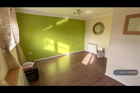 St Adians Close, Bradford, BD6 photo 3