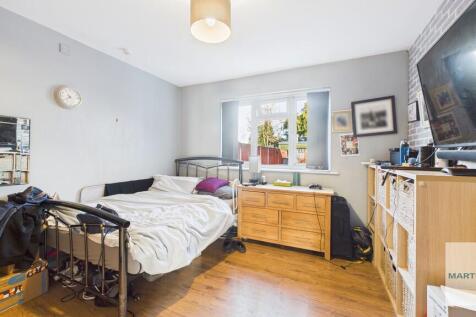 ground floor bedr...