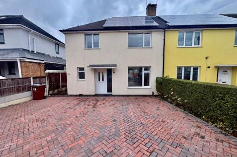 3-bed house on Wrenthorpe Vale, Clifton, £1,100/mo