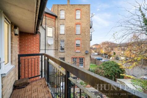 Flat 1, Elliot Court N15 4UD-9.jpg