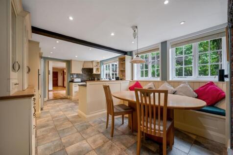 Spindlecroft WEB PH-61.jpg