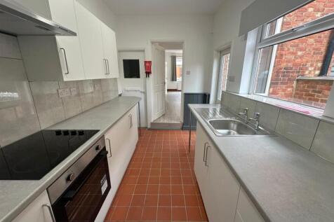 NORTON ROAD, KINGSTHORPE - NN2 photo 3