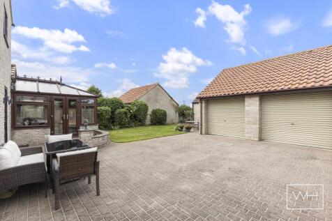 4 Manor Farm Close, 