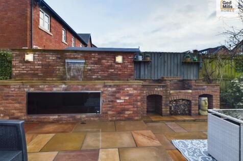 BUILT IN BBQ AND ...