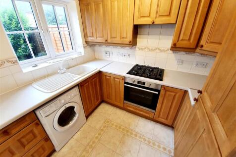 Jasmine Gardens, Rushden, Northants photo 3