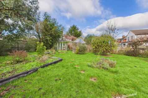 CAM03852G0-PR0480-STILL020