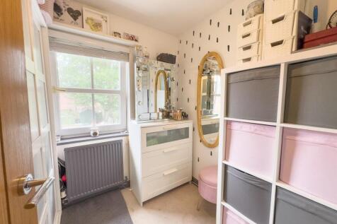 Dressing Room-Bedroom.jpg