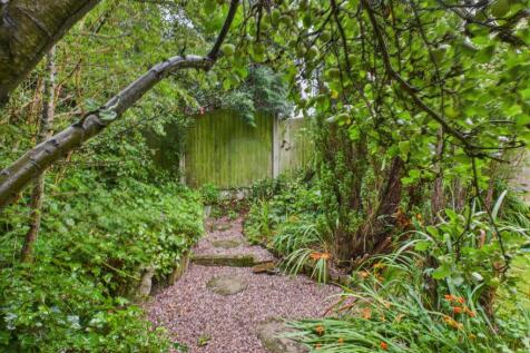 CAM03729G0-PR0110-STILL013