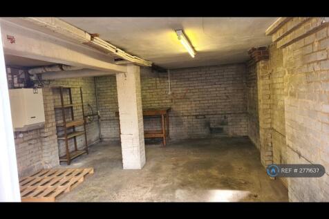 Garage/Storage Or Workshop