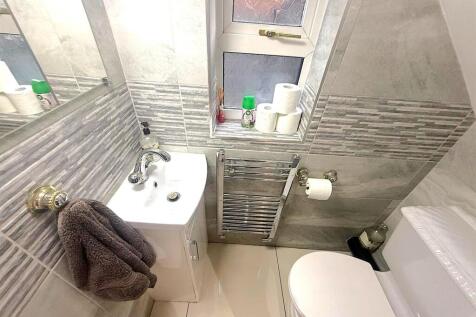 WhatsApp Image 2025-12-10 at 15.21.382.jpeg