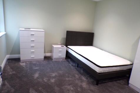 Studio house on Fraser Road, Southsea, City Of Portsmouth, £695/mo