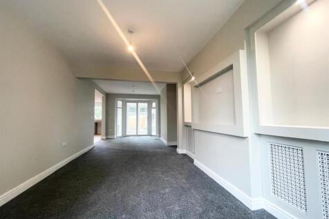 Lockyer Avenue, Burnley photo 3
